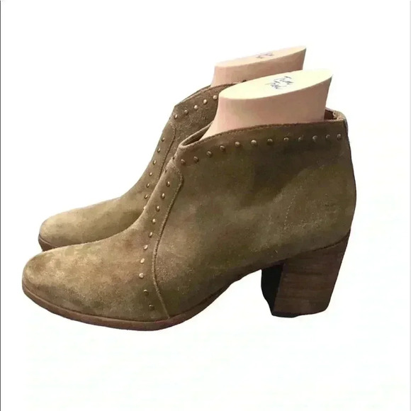 Frye Nora Suede Studded Heel Ankle Bootie Size 7.5 - Picture 1 of 11